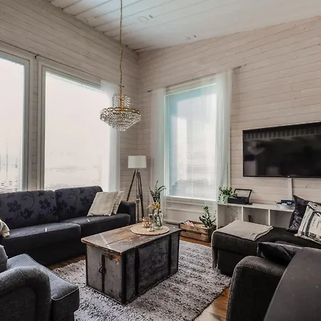 别墅 Aurinkoranta Moekki Merenrannalla! *