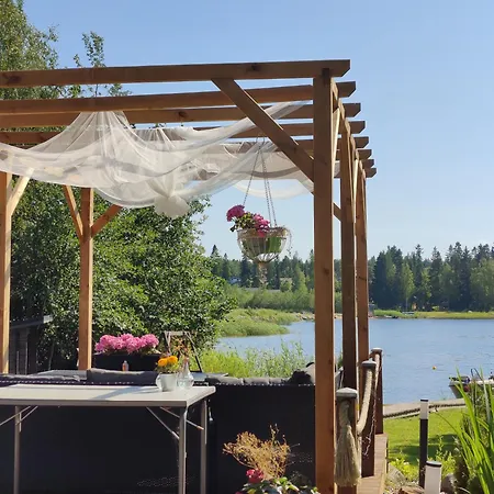 Aurinkoranta Moekki Merenrannalla!